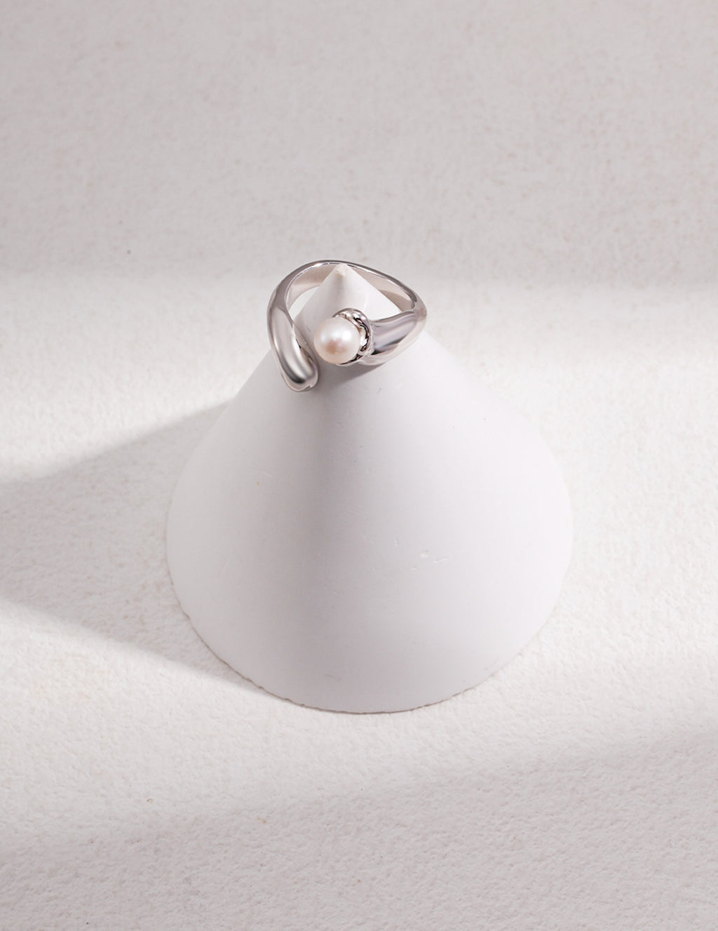 Liquid Silver Pearl Ring